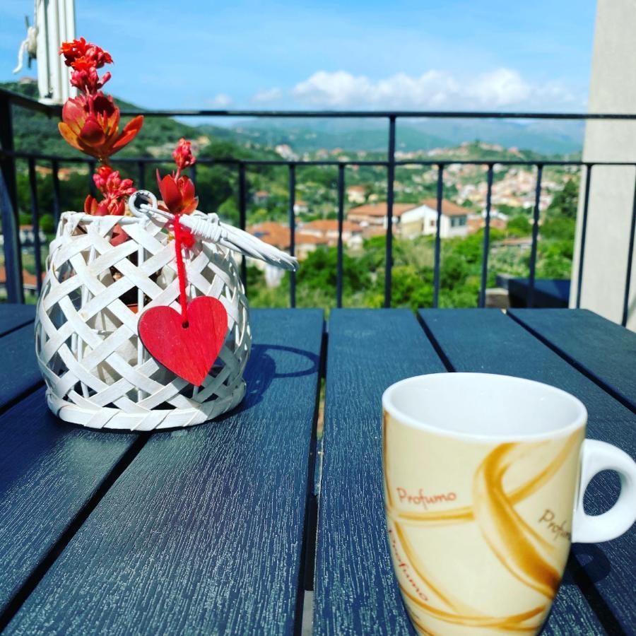 Holiday Home Delo - Imperia Ngoại thất bức ảnh